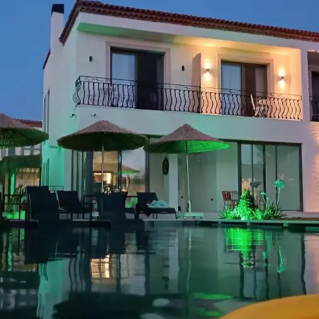 Minos Alacati * Cesme